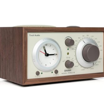 Radio Tivoli Audio Model Three BT