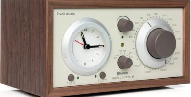 Radio Tivoli Audio Model Three BT